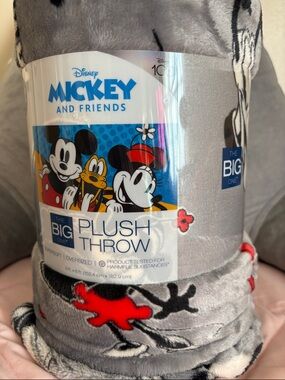 Disney Mickey & Friends Plush Throw 100 years Gray, Red, Black brand new